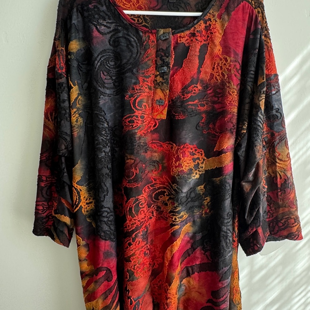 Vibrant Red and Black Women's Tunic